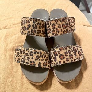 Woman’s cheetah print wedges size 10